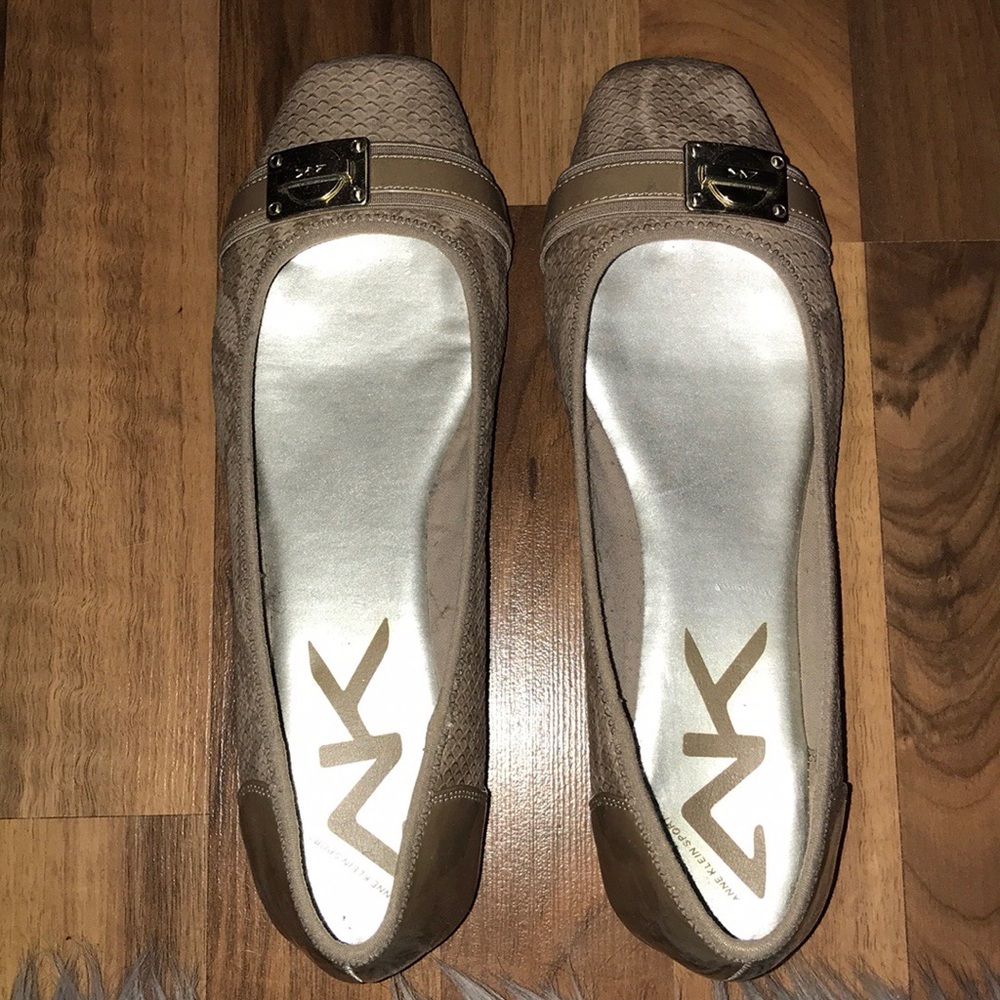 Cream Flats